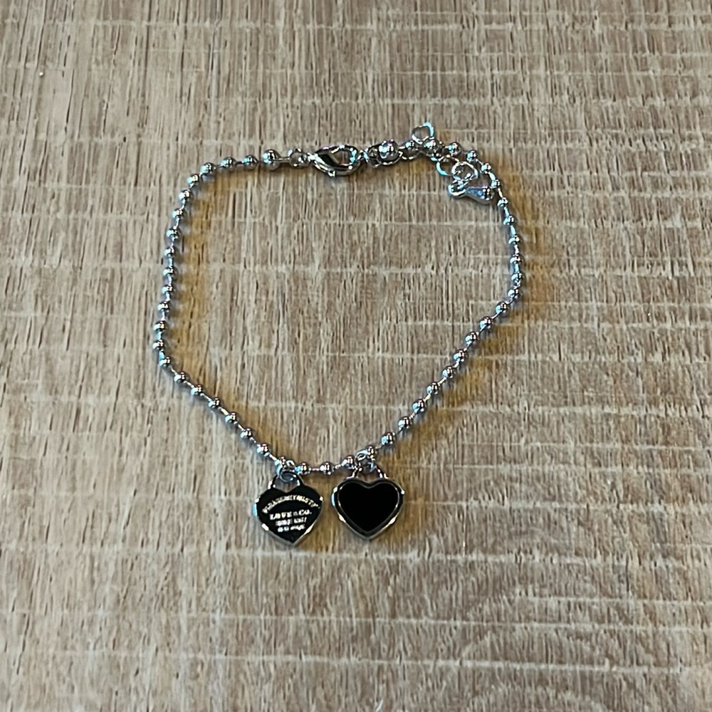 Silver and Black Heart Bracelet 8.5”